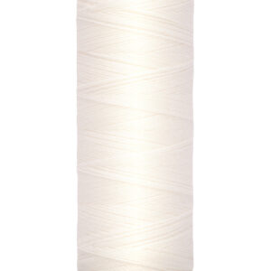 Gütermann garen 200m – 100% POLYESTER - 111 Off White